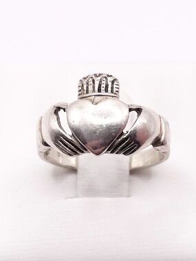 Size 6 Sterling Silver Claddagh Heart Ring